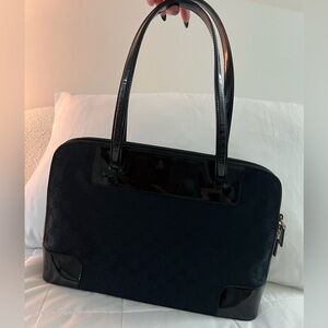 Gucci GG Canvas Tote Bag – Black Monogram with Patent Leather Trim
